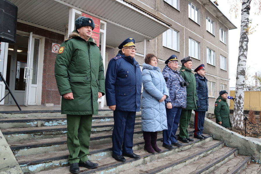 Торжественная отправка в ряды вооруженных сил
